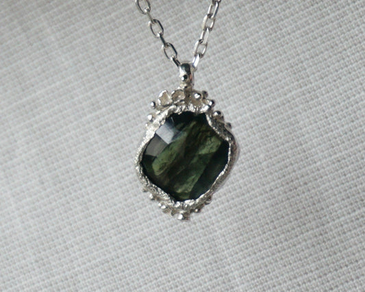 Green Tourmaline Lichen Fae Necklace - Melissa Yarlett Jewellery