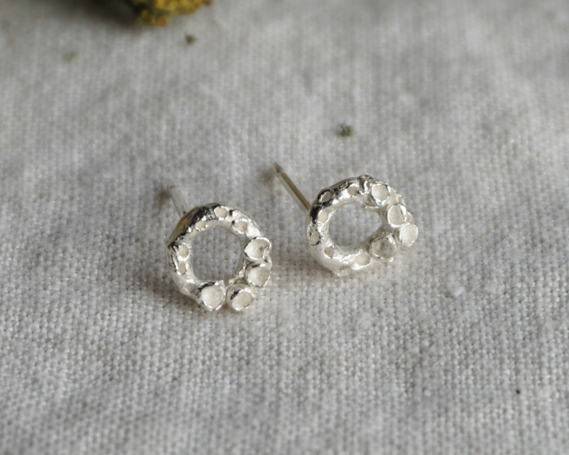 Meliae Mini Lichen Circle Stud Earrings - Melissa Yarlett Jewellery